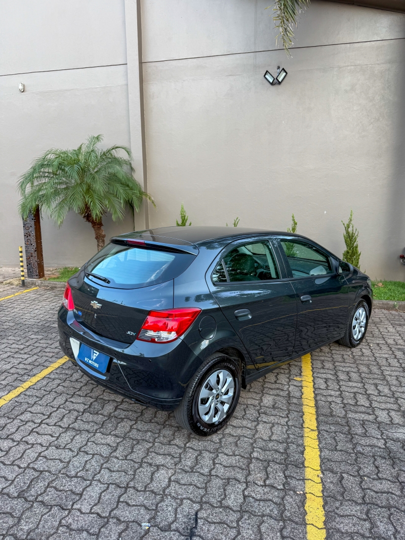 GM - Chevrolet ONIX HATCH Joy 1.0 8V Flex 5p Mec.
